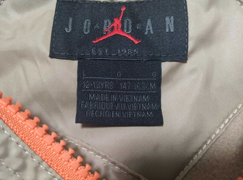 Анорак  JORDAN на 12 років. Новий