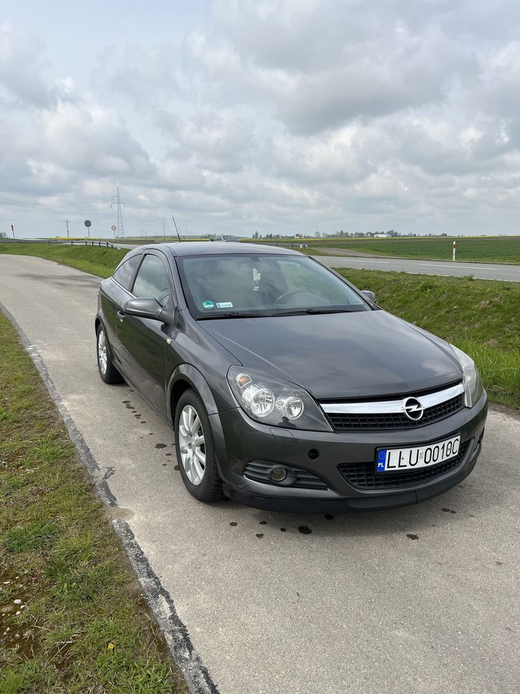 Opel Astra GTC 1.6 LPG