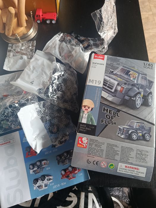 Лего Sluban M 19