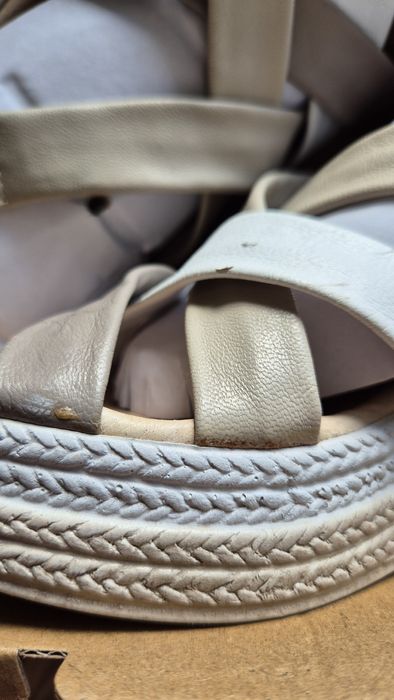 Buty na koturnie LASOCKI 40