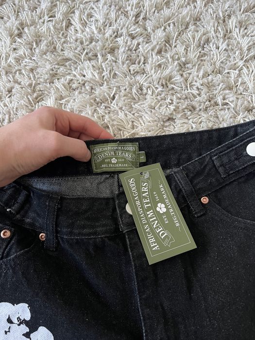 Denim Tears represent шорти