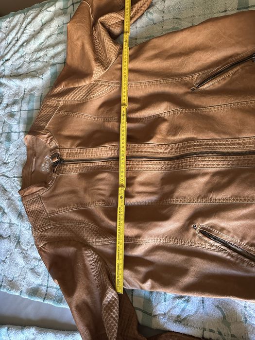 Куртка из эко кожи.