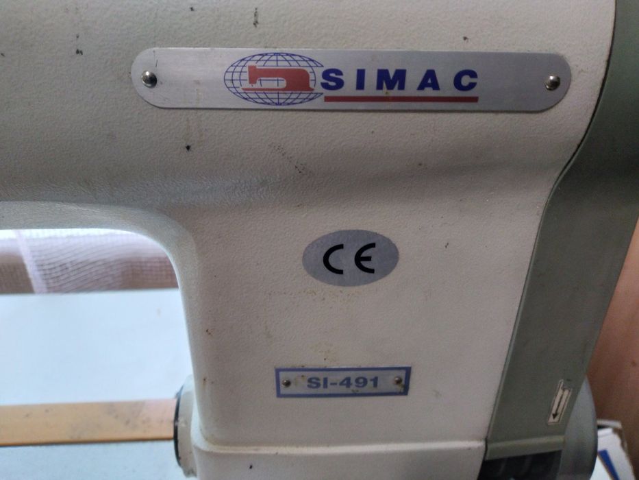 Швейна машина промислова колонкова