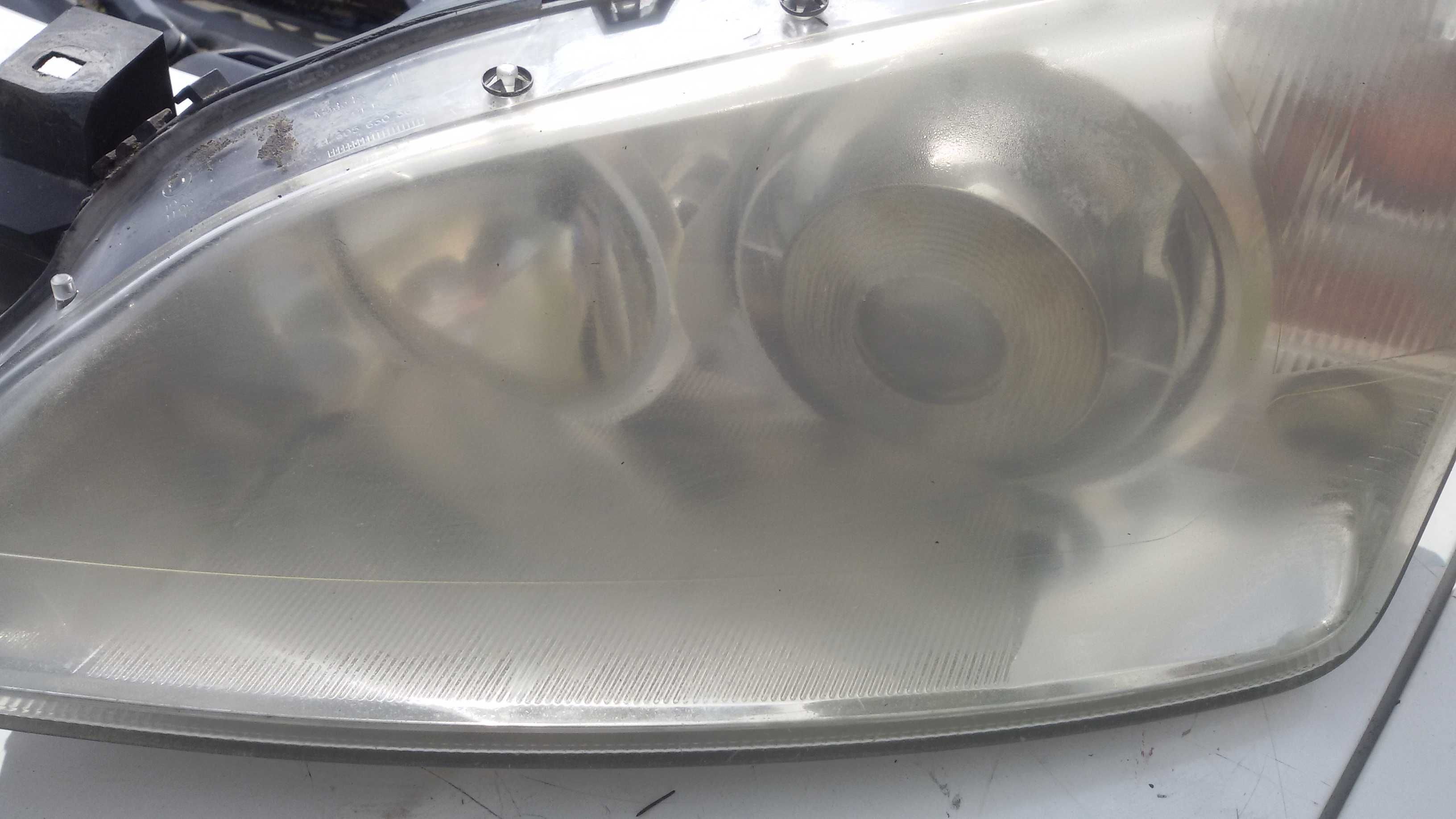 Lampy przednie Ford Mondeo MK3 Ksenony