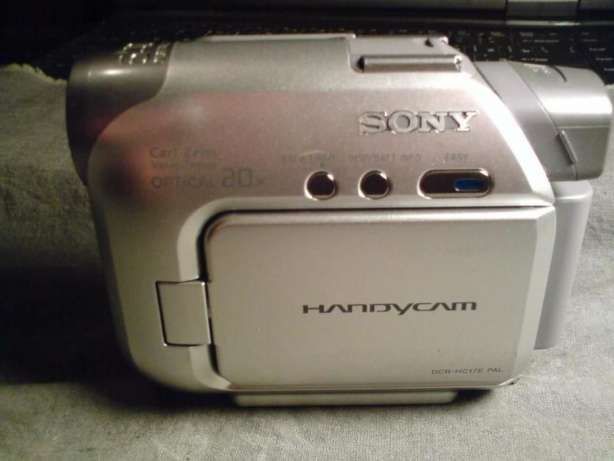 фотоаппарат "SONY"зеркальный б/у видео камера
