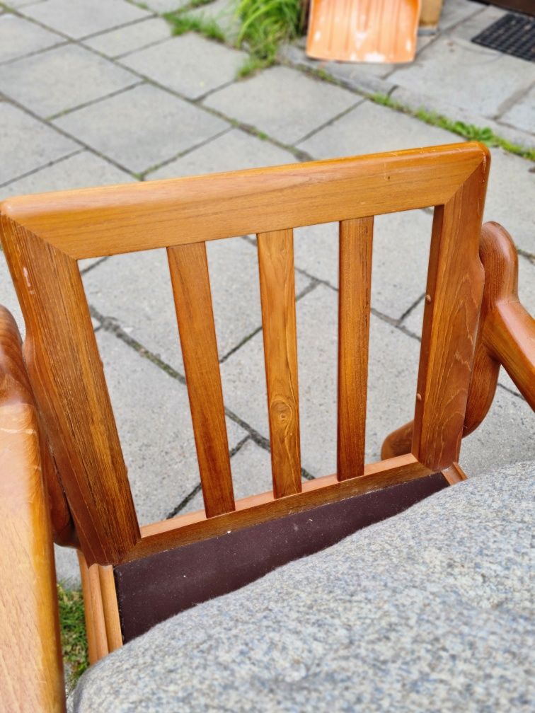 Sofa plus dwa fotele tekowe marki KOMFORT, Dania lata 70 ,mid-century