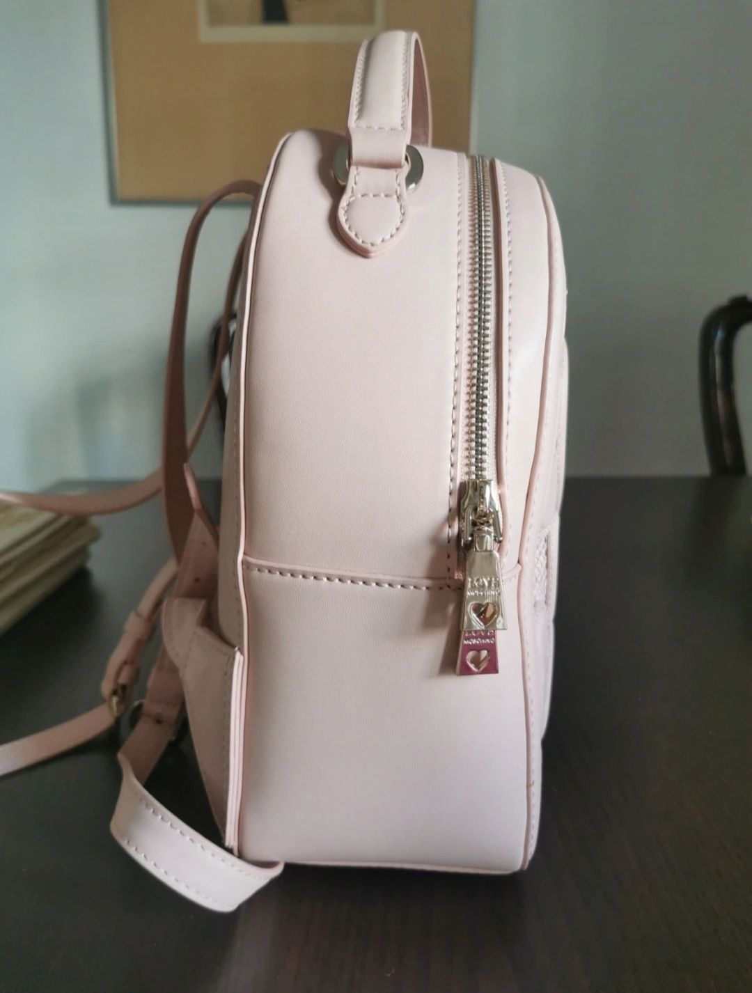 Mochila Moschino cor de rosa