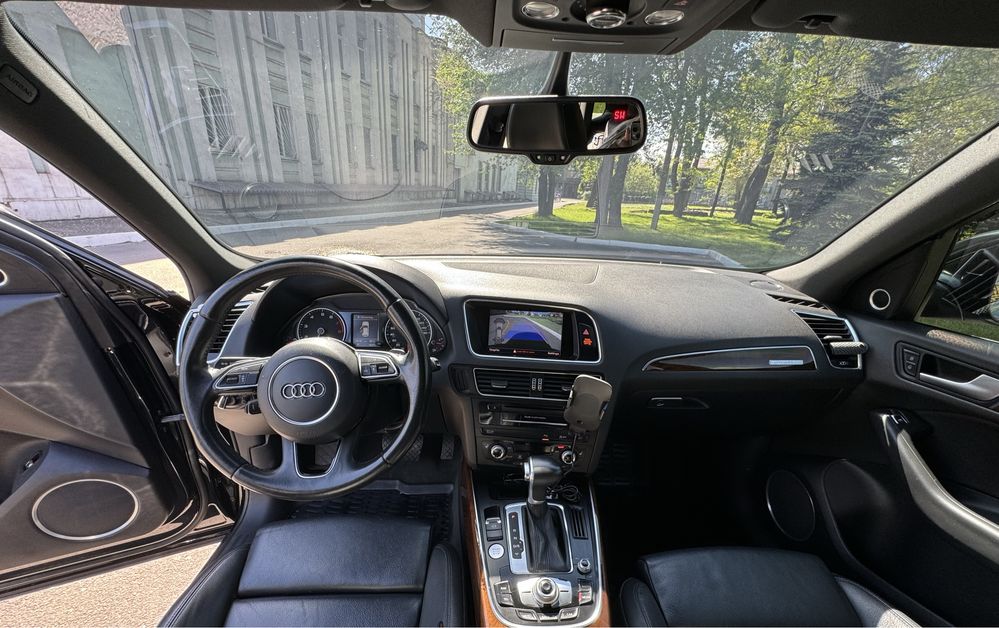 Продам Audi Q5 Typ 8R (FL)