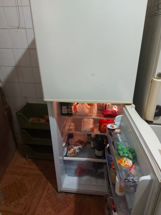 Frigorífico JOCEL muito bom, 140cm altura