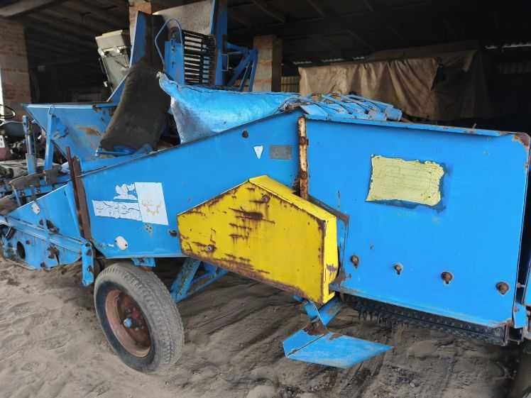 kombajn ziemniaczany Bolko, kombajn do ziemniaków cebuli bolko Pionier