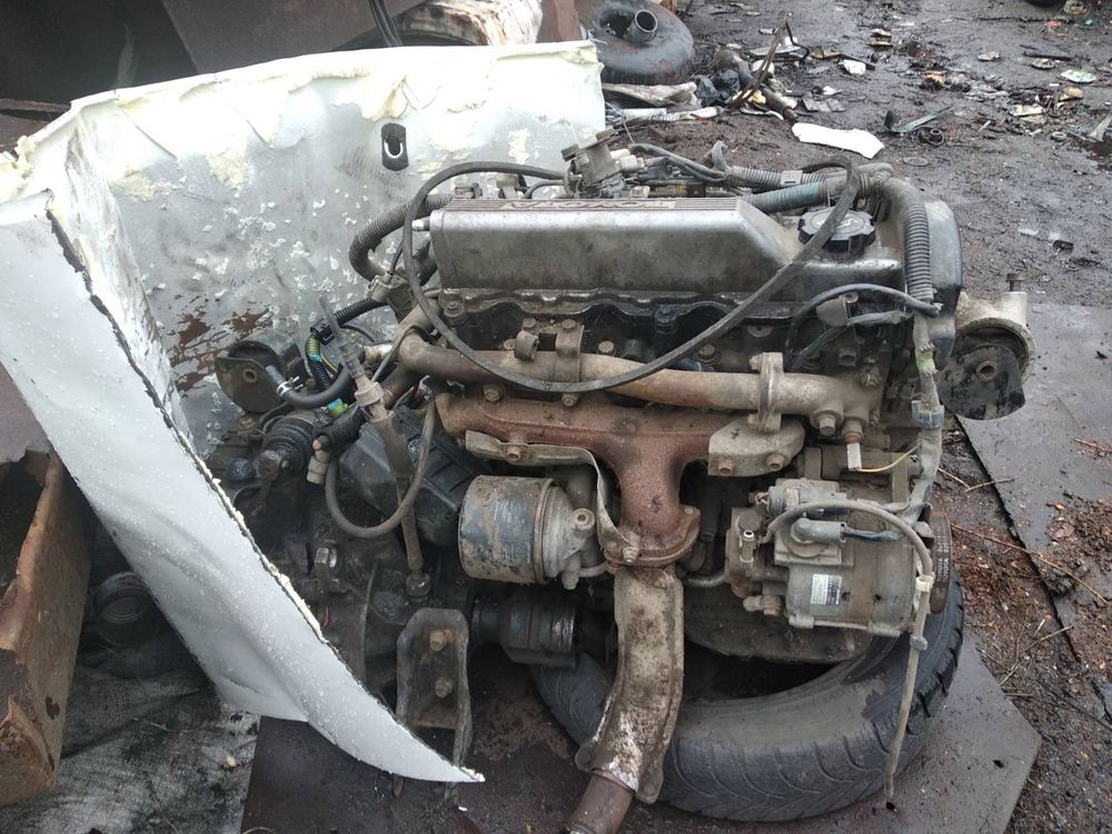 Мотор двигун з навісним з Toyota corolla  1.8 e90