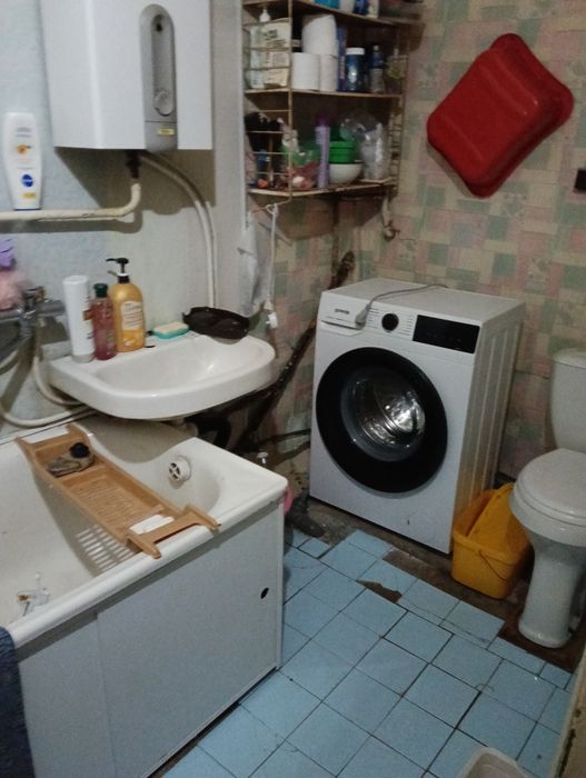 Продам 4х комнатную квартиру в центре Днепра