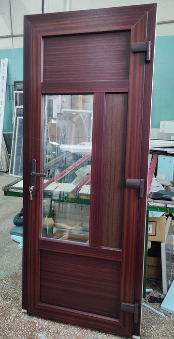 Дверь входная Rehau Thermo60 850х2050