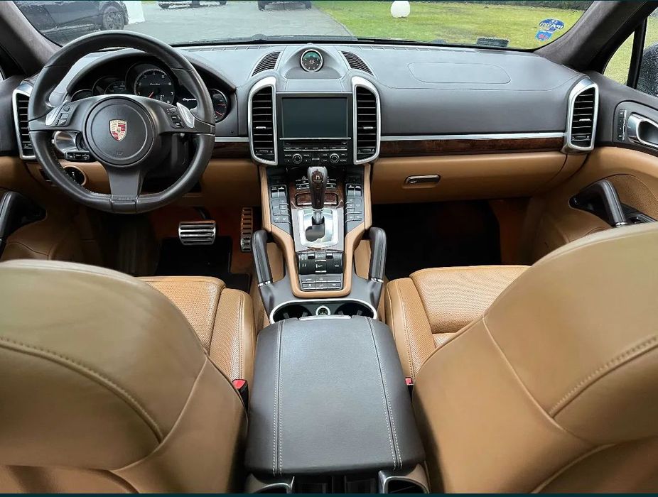 Porsche Cayenne Porsche Cayenne Turbo