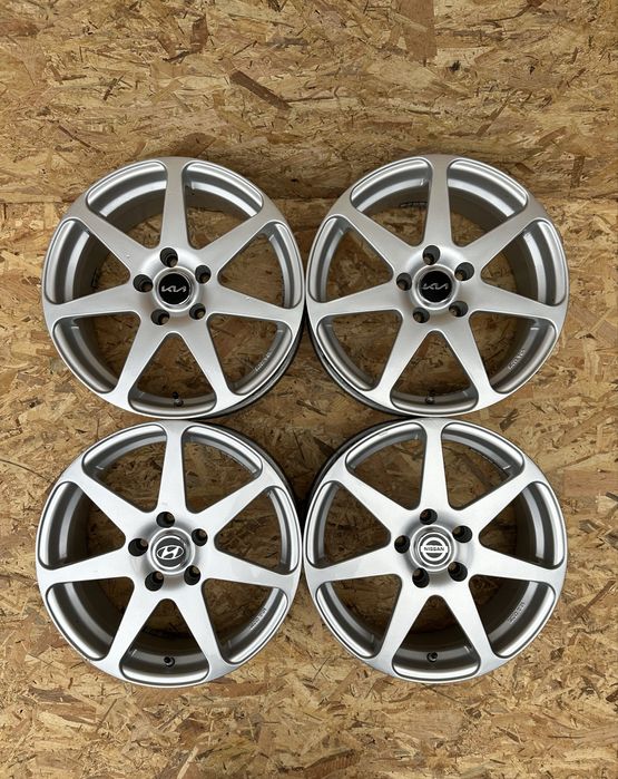 Диски5/114.3 R17 ET50 ЦО(діа)67.1 титани диски