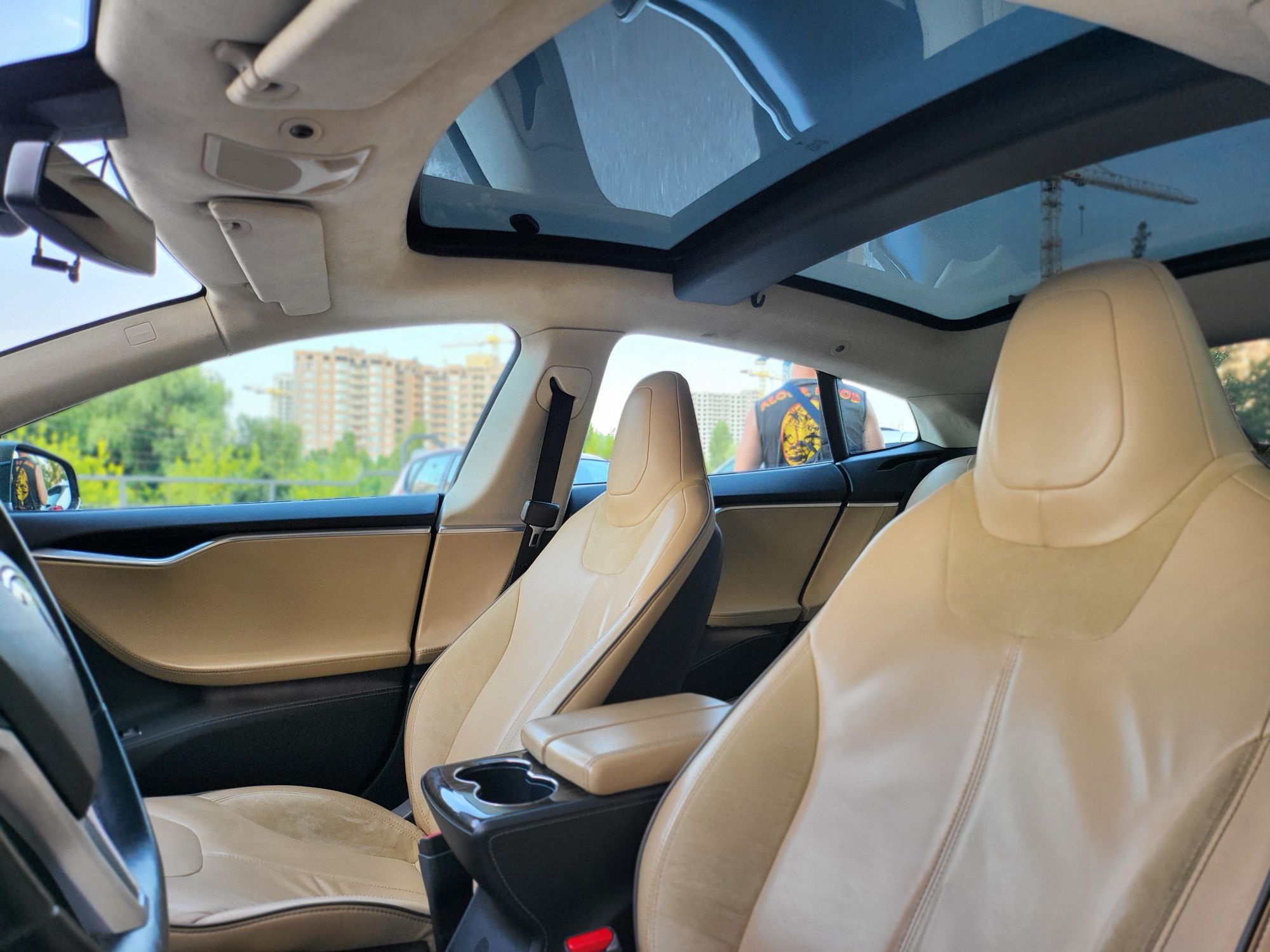 Tesla Model S P85+ 2014р.без дтп в наявності з Норвегії