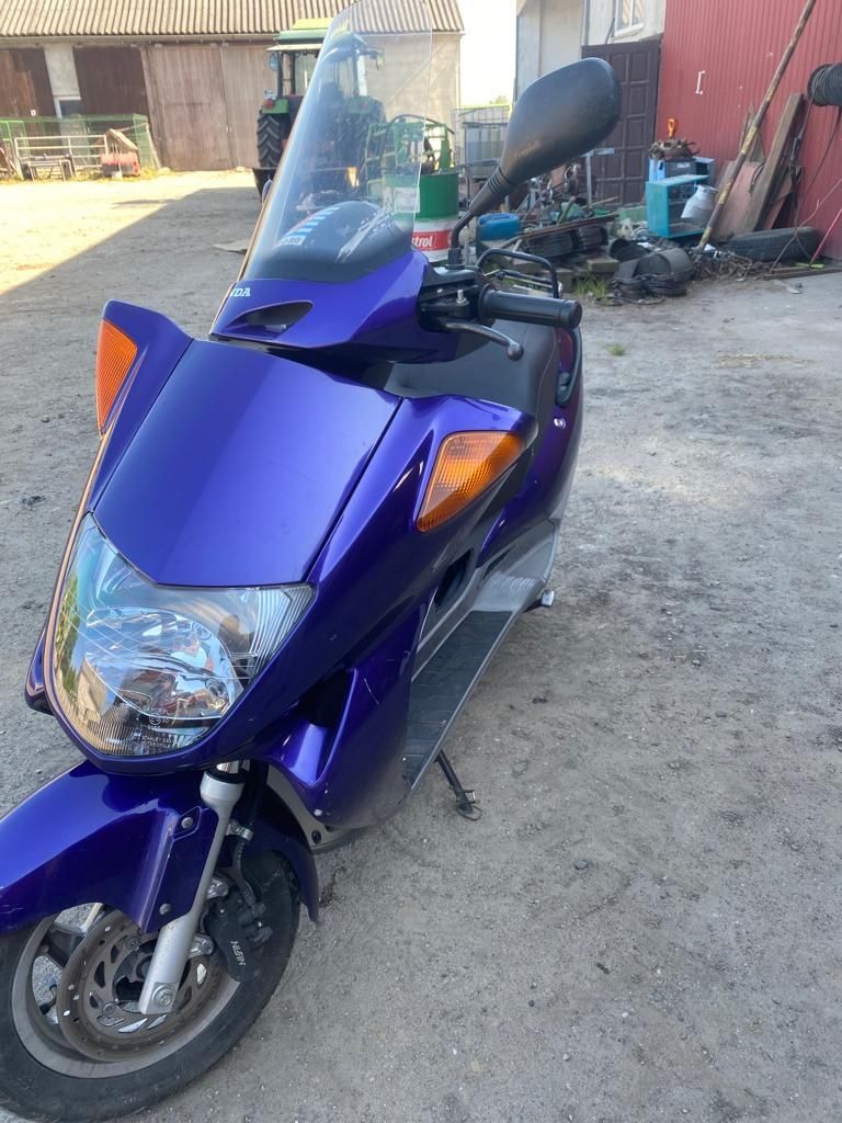 Skuter Honda FES250