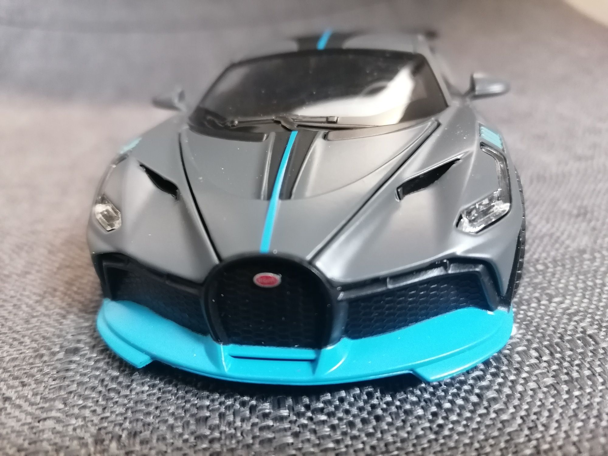 Model Bugatti jak Hot wheels fast and furious kaido house