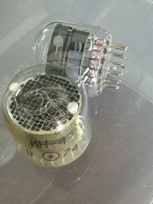 Індикаторна лампа ИН-4 ІН-4 радиолампа