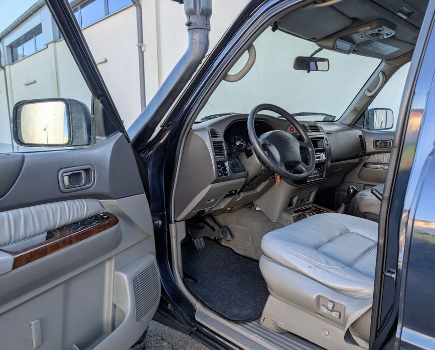 Nissan Patrol Y61 LONG Bardzo zdrowy LIFT 6 cali Koła 37 cali Off Road