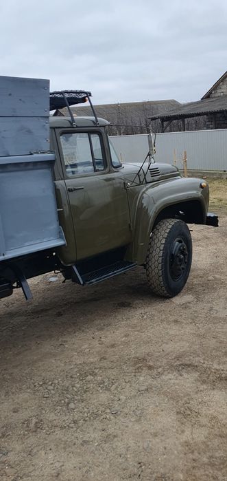 Продам зіл 130 в гарному стані.