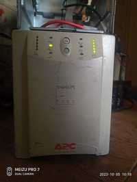 APC Smart-UPS 1000 (670w)