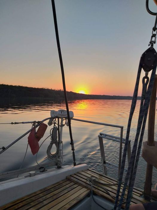 Продам парусную яхту