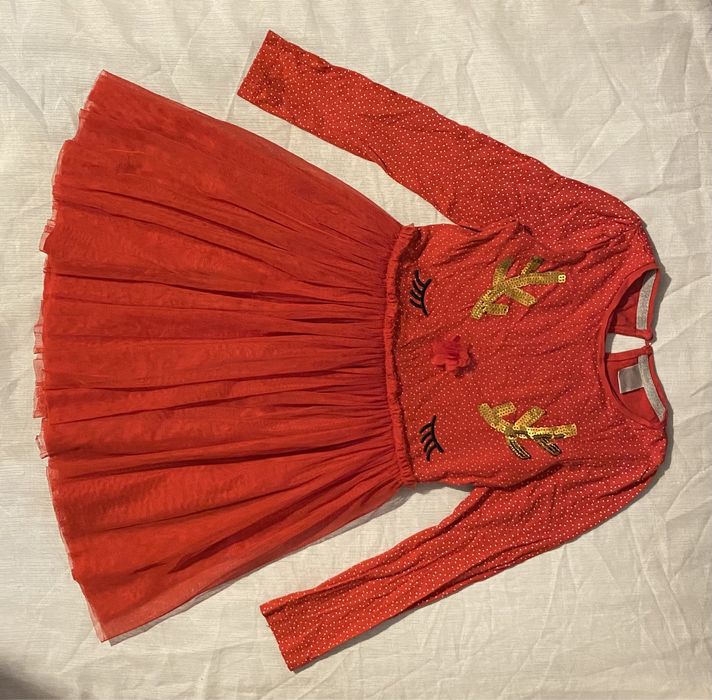 Piękna świąteczna sukienka