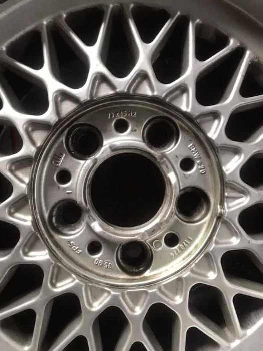 Felgi BMW E30 E34 E32 / klasyk 15” / 4 szt + komplet dekli /