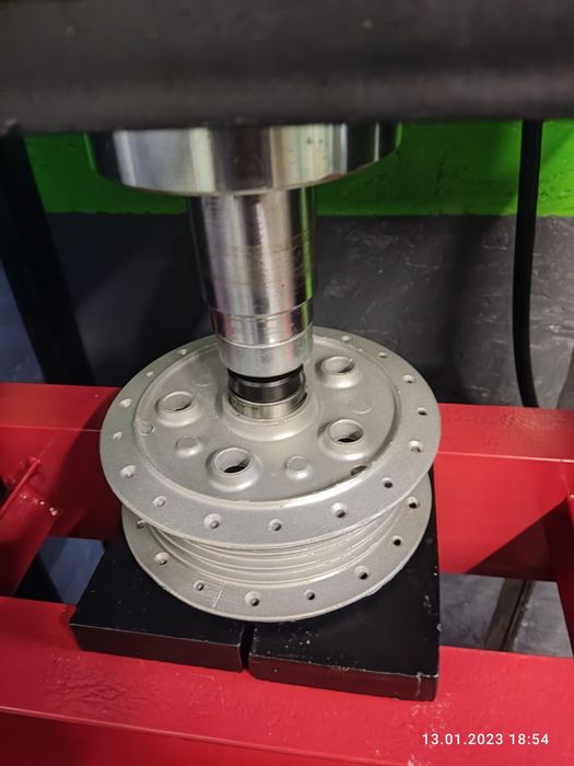 Renowacja kół szprychowanych, zabytki junak wsk romet centrowanie FV