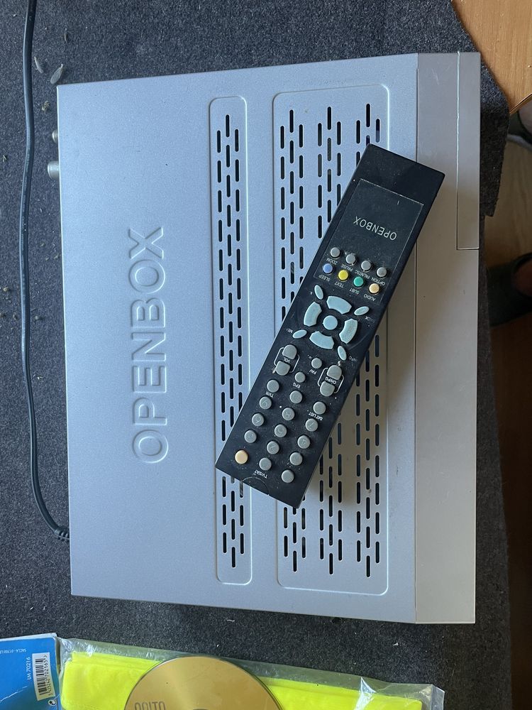 Тюнер робочий в гарному стані openbox 800