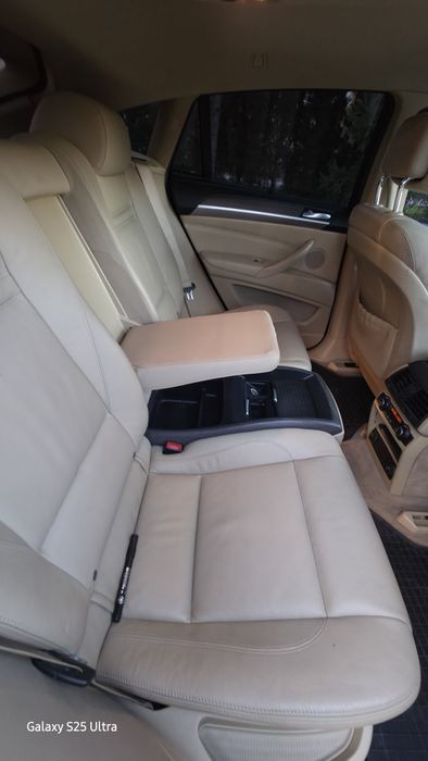 Продаж bmw x6 2011