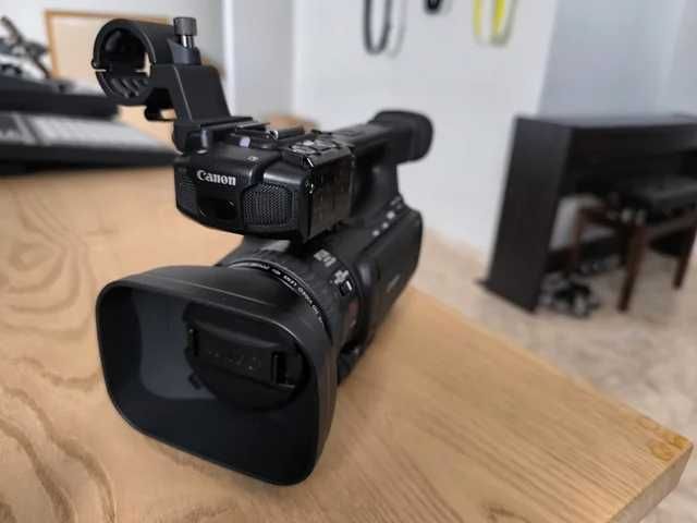 Canon XF100 - Full HD