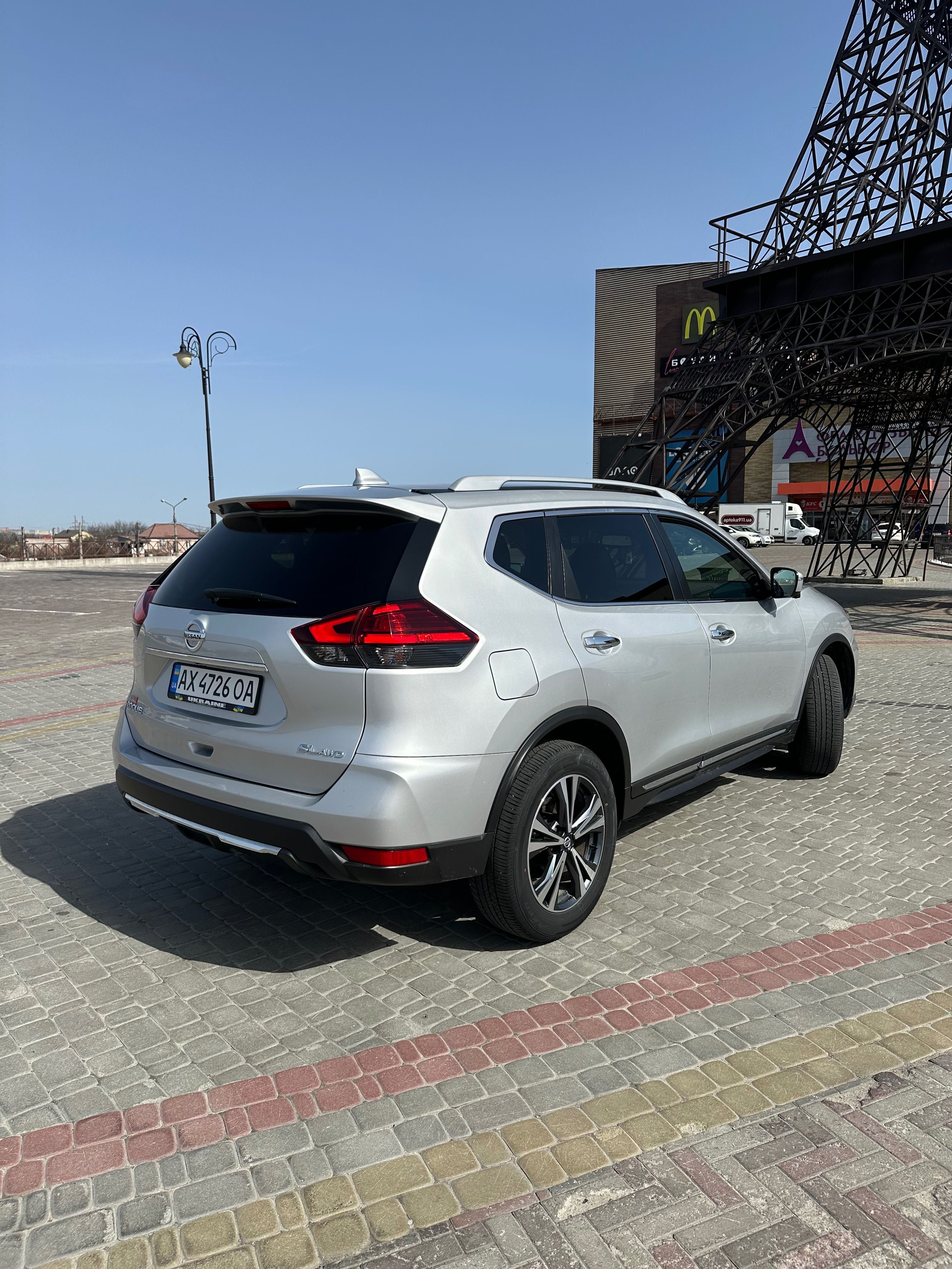 Продам Nissan Rogue 2017