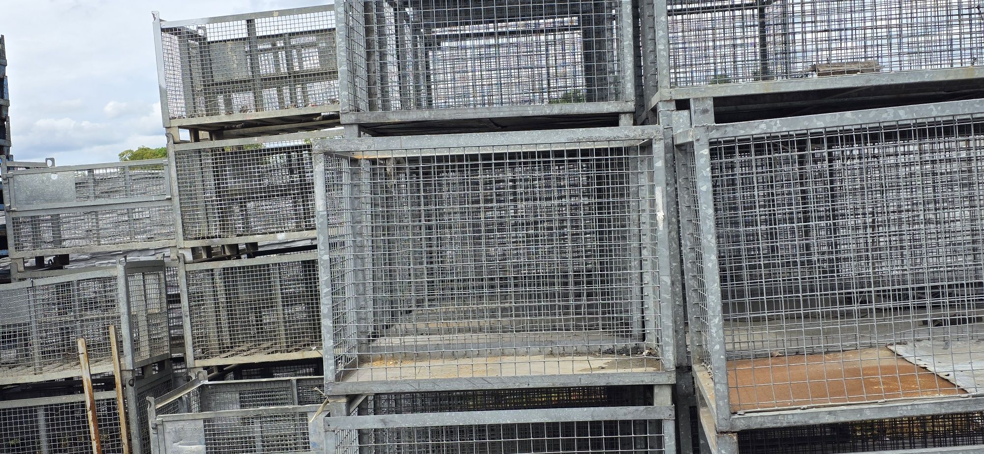 Kosze siatkowe gitterbox palety transportowe  szalunki stropowe