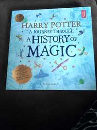 Harry Potter - A Journey Through a History of Magic (1ª edição RARA)