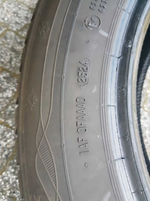 Tanio sprzedam opony zimowe szt. 2 Rozmiar 16cali