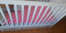 Cama bebé usada com colchão novo
