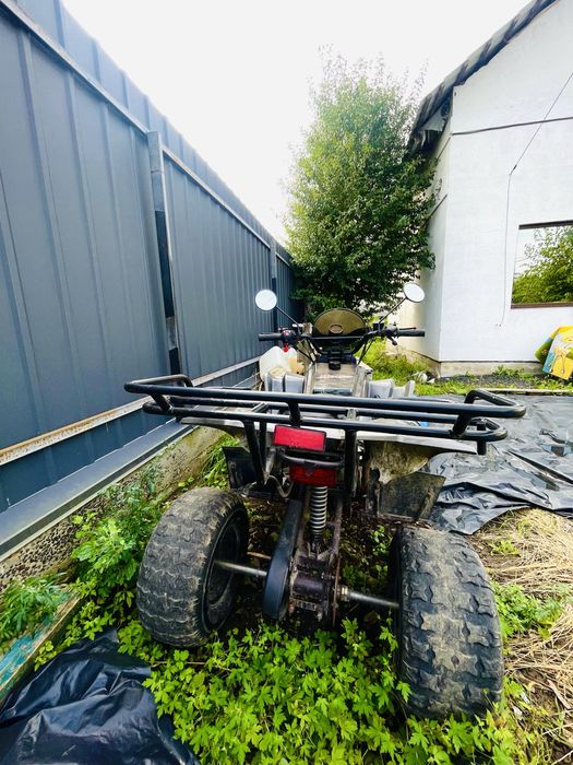 Квадроциклів 125