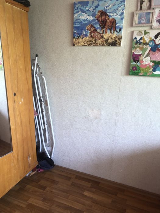 Продається дохкімнатна квартира без меблів ( в аренду не здається)