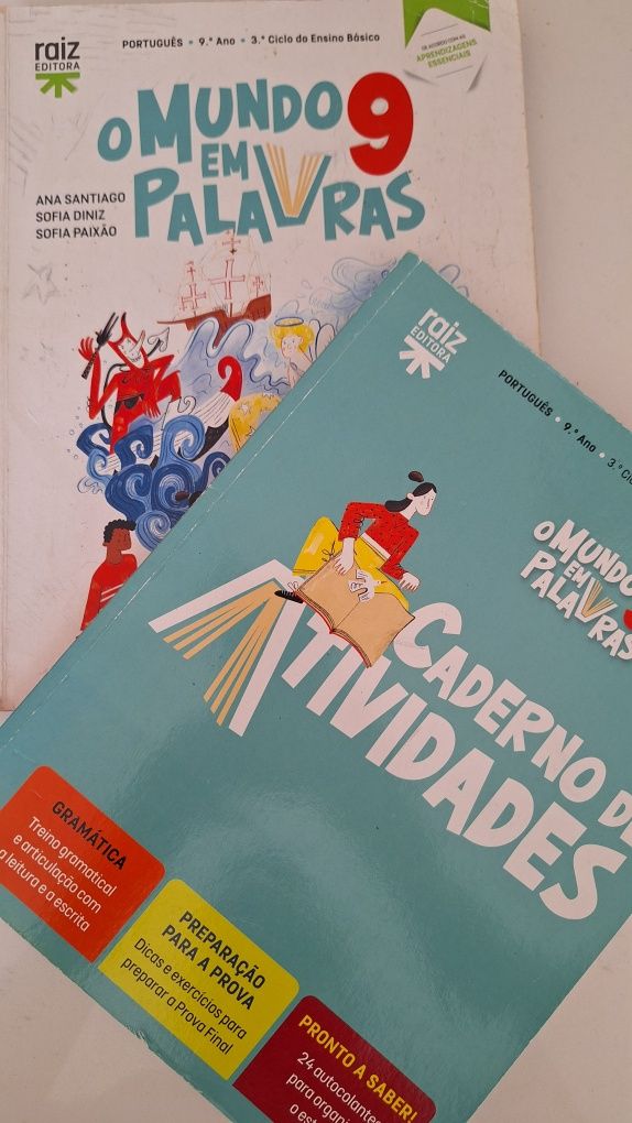 Livros e farda St Peters