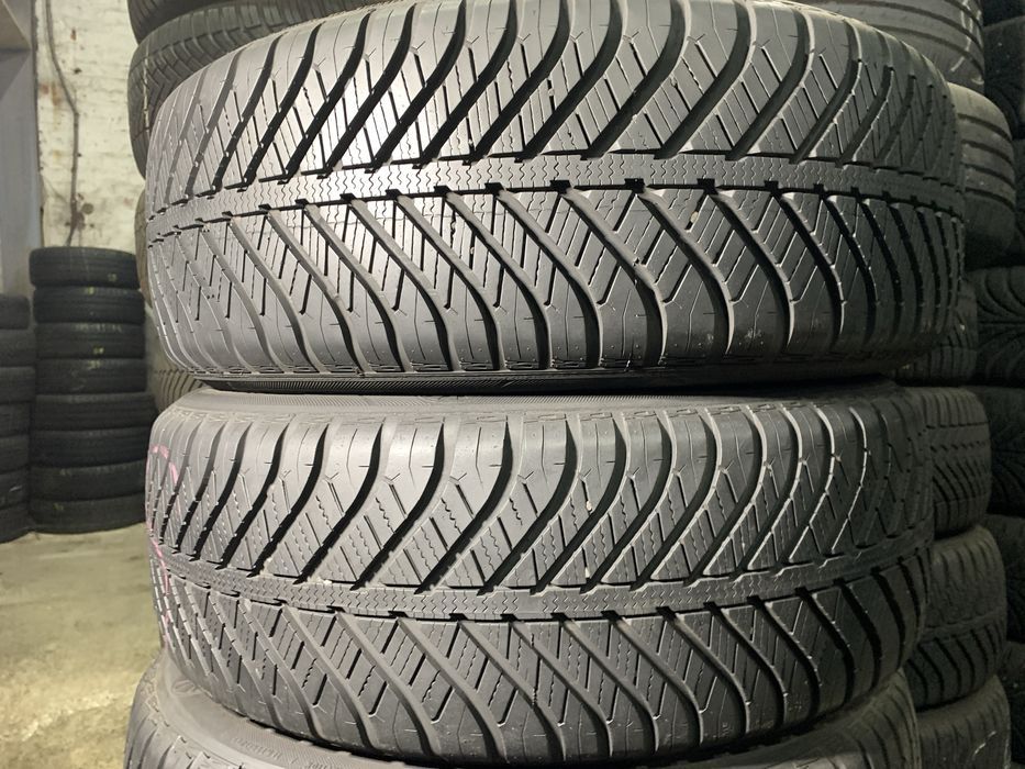 Шини Б/У 205/60 R16 Goodyear Vector 4 Seasons