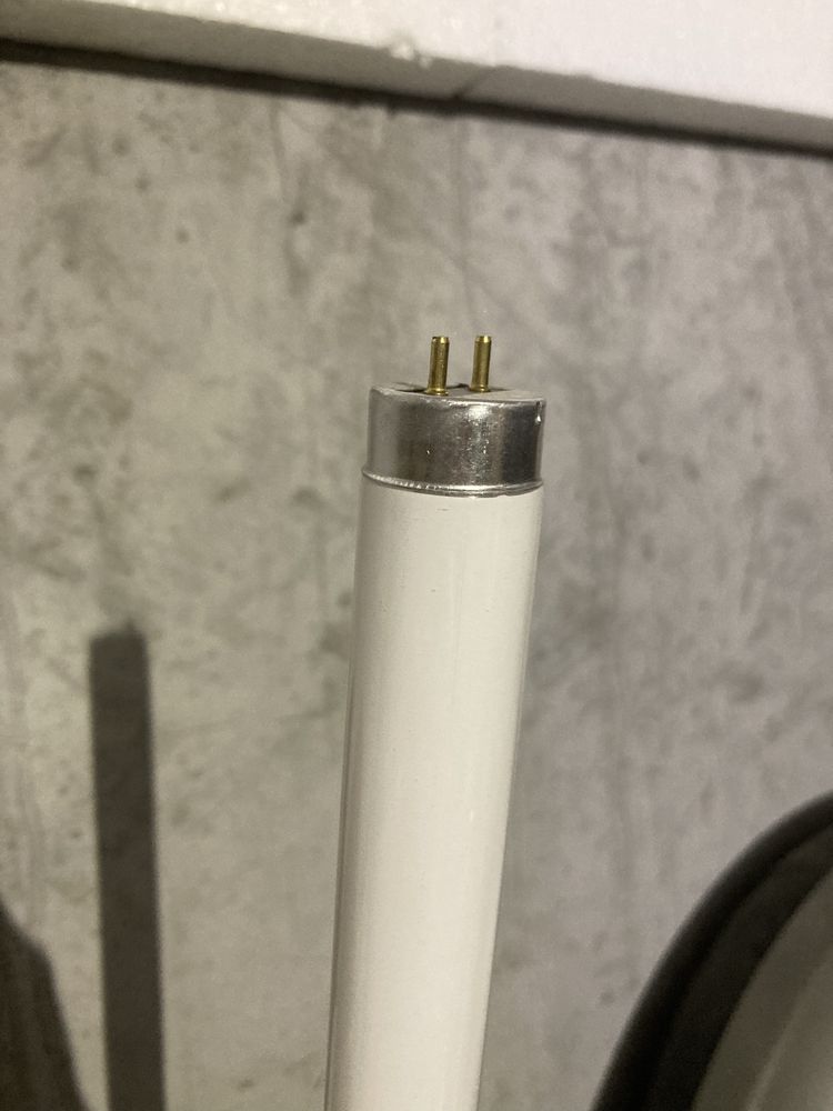 Dwie świetlówki T8 G13  18W spectrum