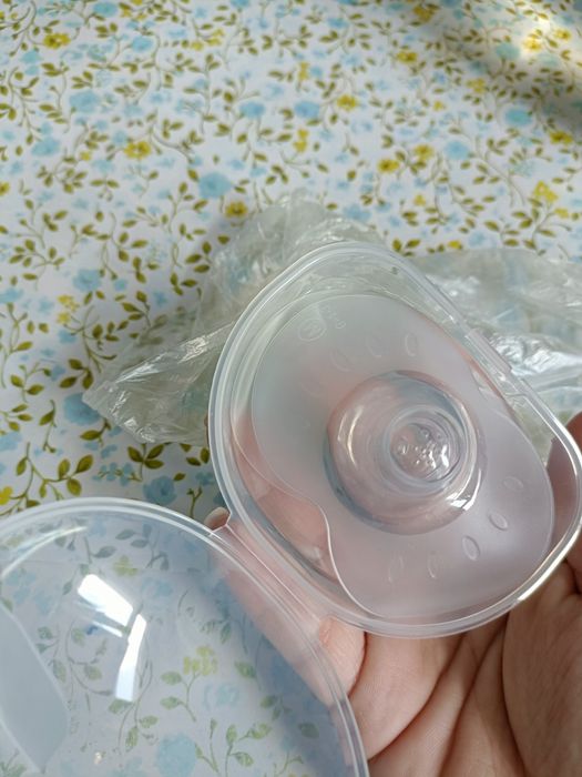 Nakładki na sutki przy karmieniu piersią rozmiar M