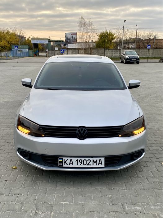 Volkswagen Jetta VI 2011 SEL