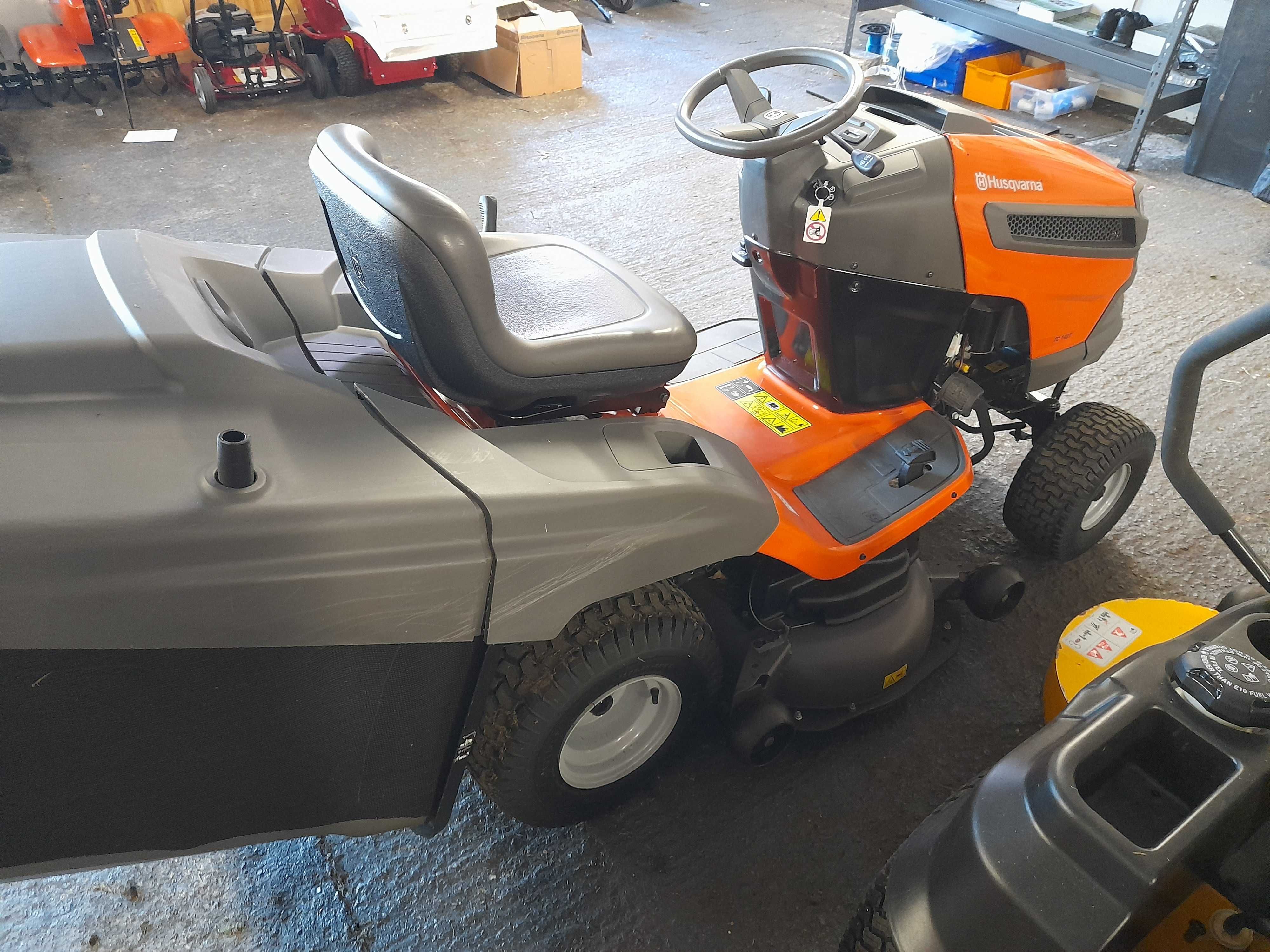 Kosiarka Husqvarna TC 142 T