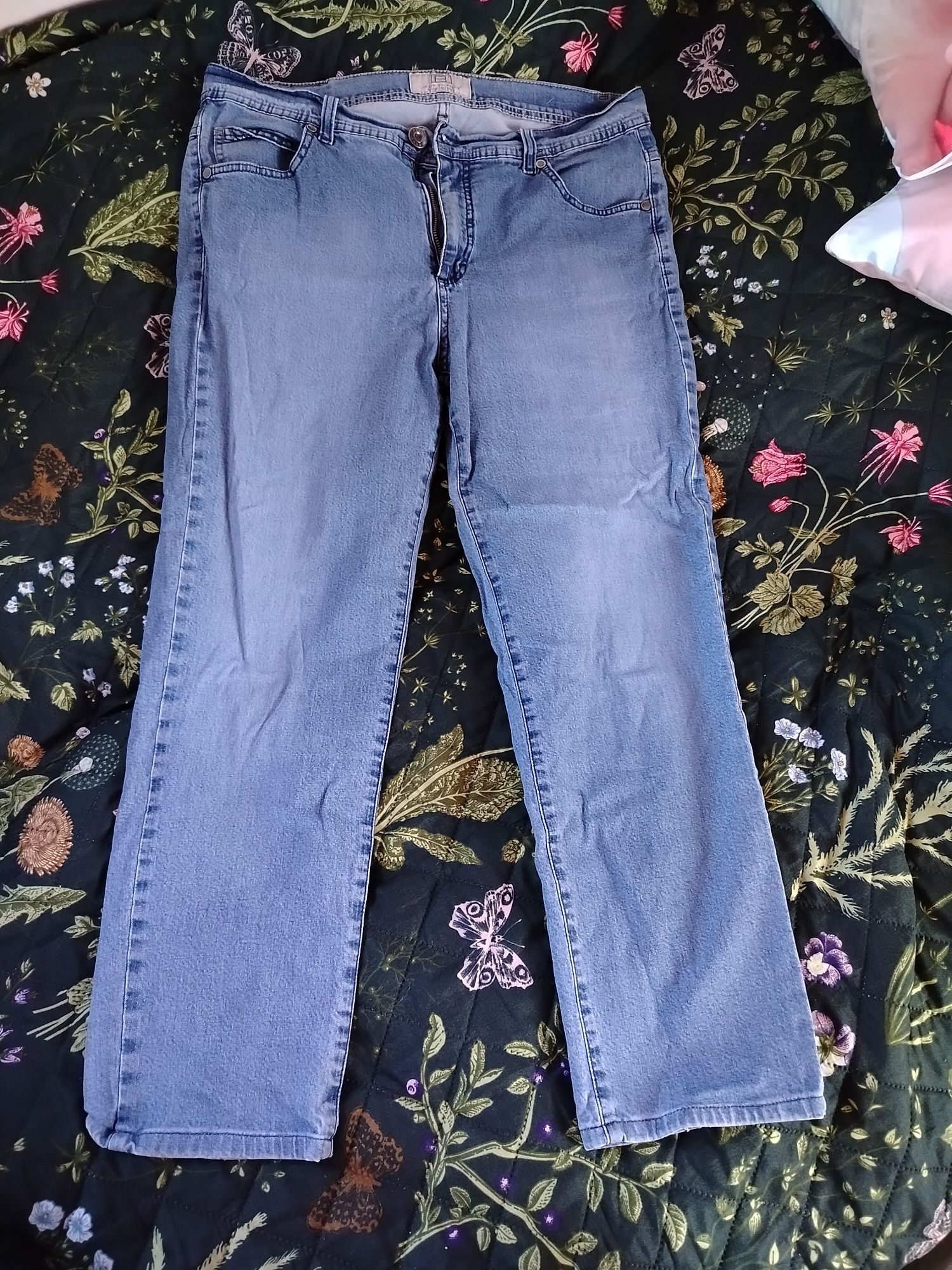 Dzinsy niebieskie r 40