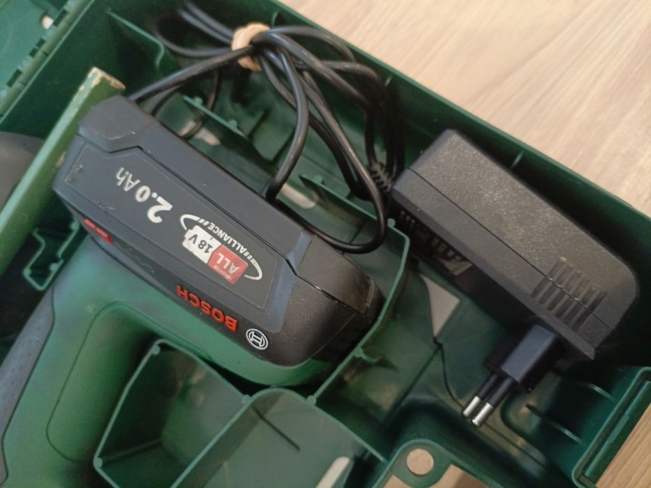 Wkrętarka akumulatorowa Bosch Easydrill 18v-40 akumulator bateria