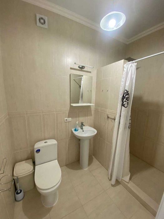 будинок  з зоною відпочинку та місцем двух авто по ціні квартири!!!