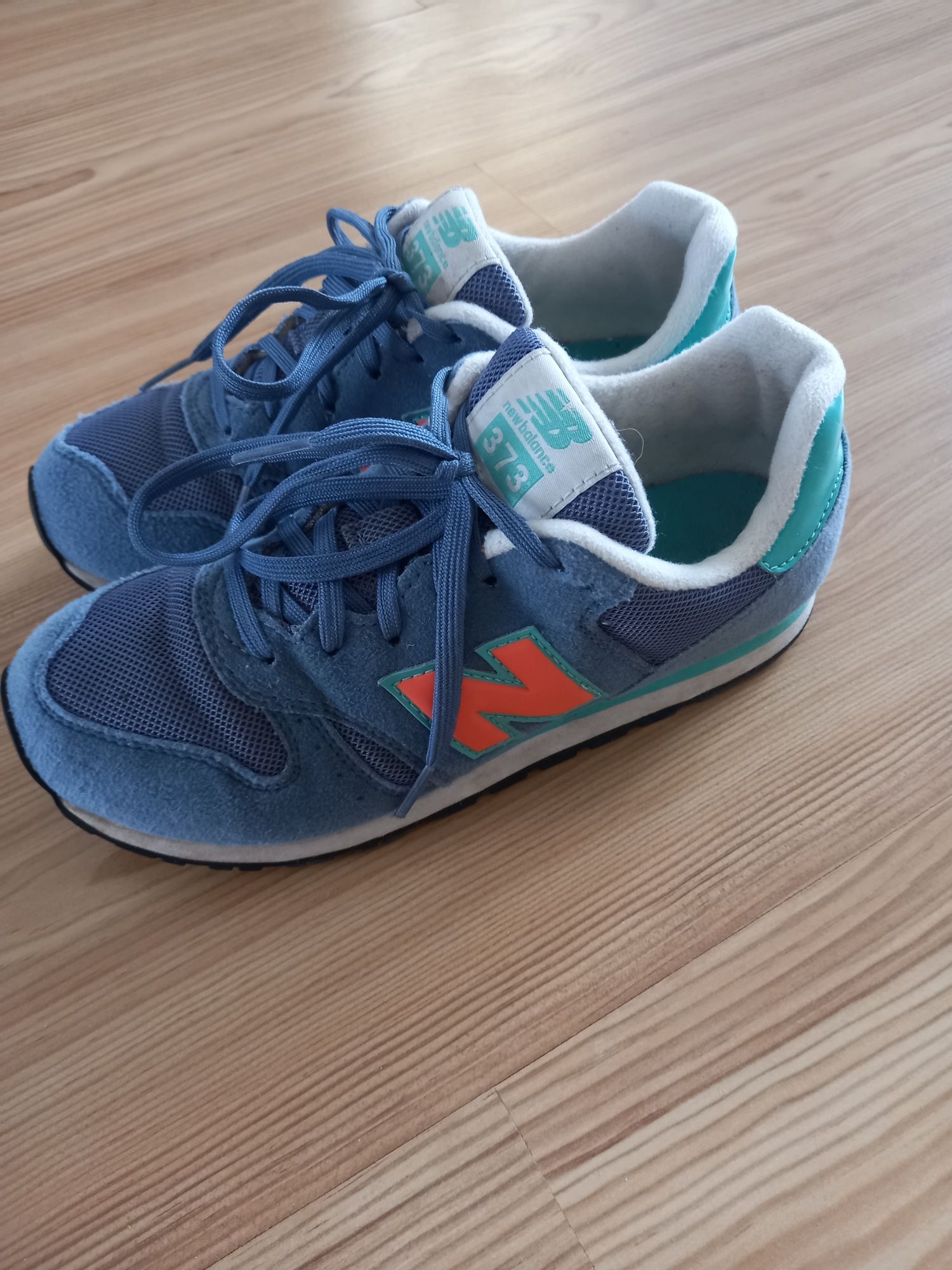Buty New balance model 373 r.36
